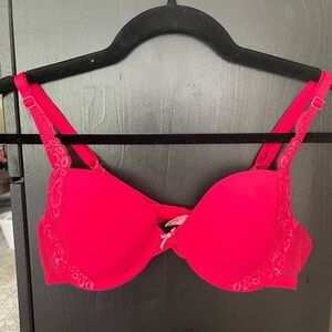 Victorias Secret Lined Demi Angels Bra, Lace Trimmed, Red, 34B